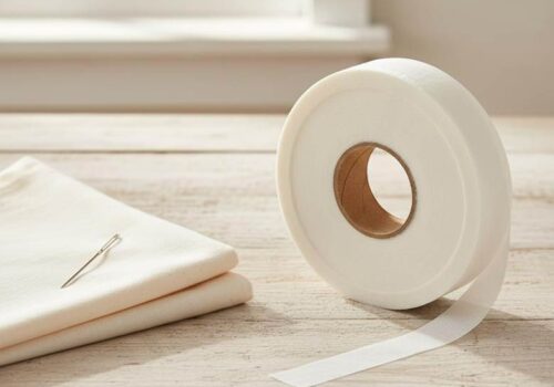 Best Types of Hem Tape for Dress: Fusible vs. Adhesive